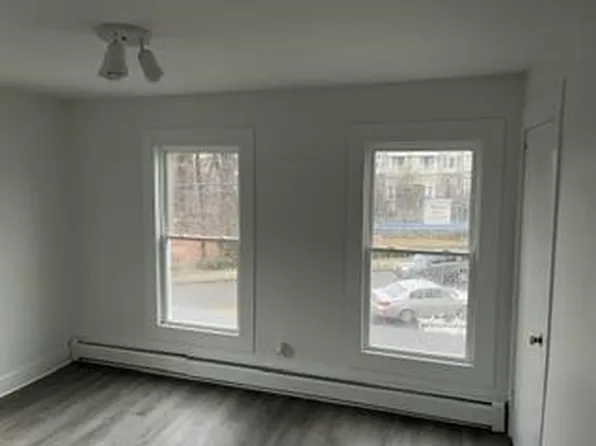 166 Rochelle Ave APT 2, Rochelle Park, NJ 07662
