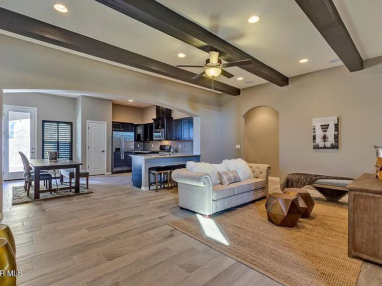 12934 Terrington Ave — Photo 2