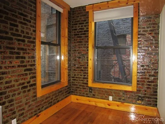 Rented by City Connections Realty | media 7