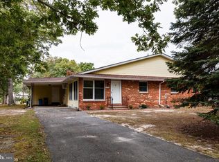 18 Cranberry Rd, Manahawkin, NJ 08050