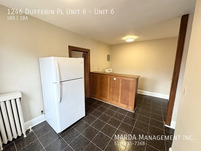 1246 Dufferin Pl #6 — Photo 10