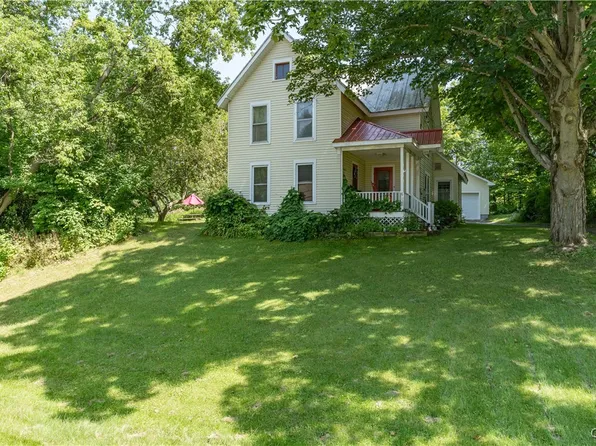 6108 Blue St, Glenfield, NY 13343