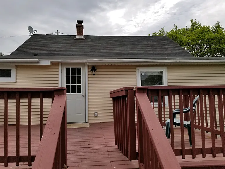 33 Mount Riga Ave — Photo 2