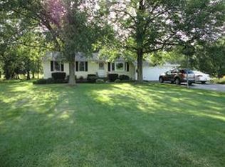 6404 Ward Rd, Sanborn, NY 14132