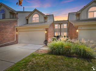 15774 Golfview Dr, Riverview, MI 48193