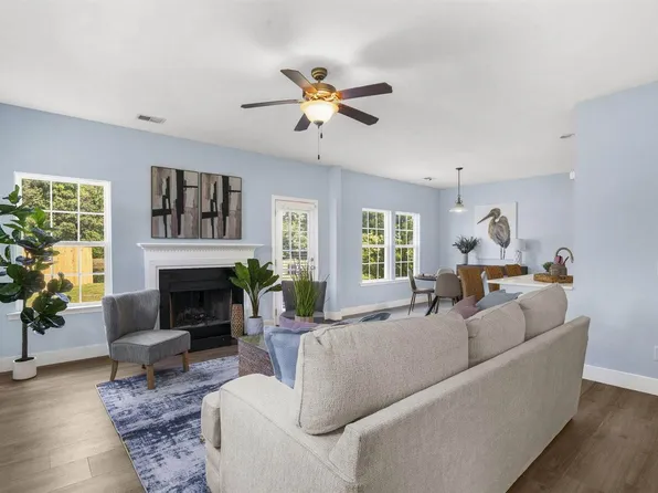 245 Maywood Dr, Moncks Corner, SC 29461