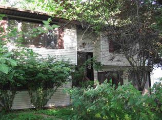 33 Beechwood Ave, Poughkeepsie, NY 12601
