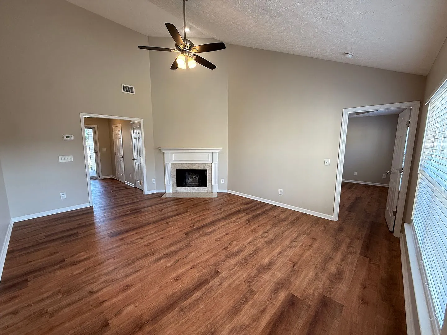 Freshly Updated 3-Bedroom Home With Fenced Backyard No Carpet! — Photo 4