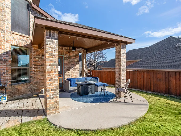201 Barkley Dr — Photo 37