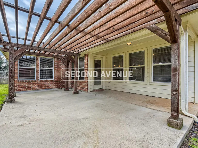 302 Charlie Way — Photo 29