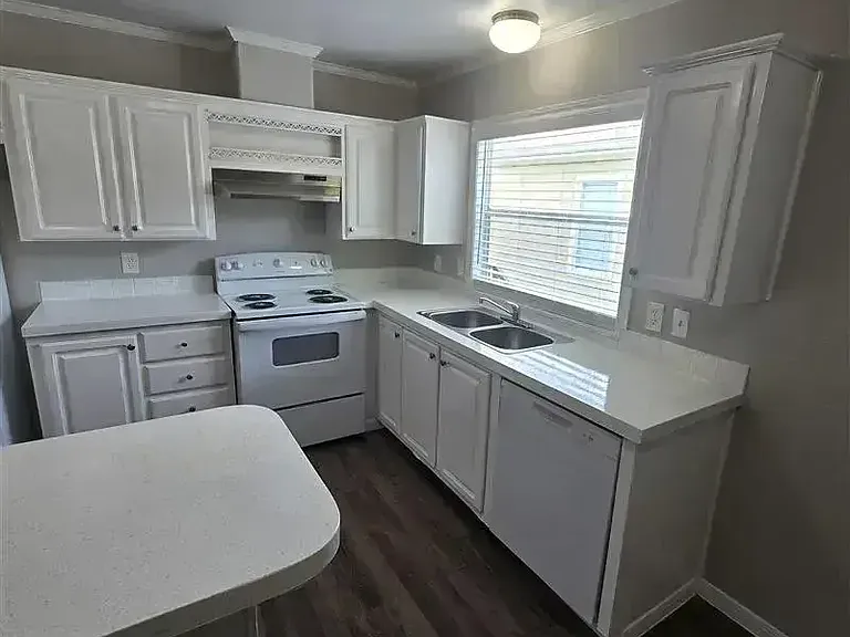 15802 Reddy Ln #15802R — Photo 5