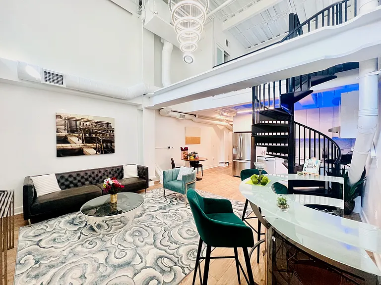 HWH Luxury Living — Photo 93