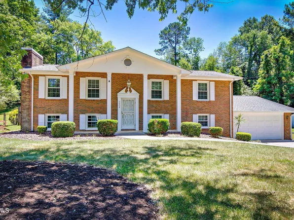 3608 Hazelnut Dr, Kingsport, TN 37664