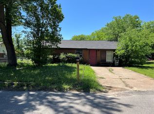 107 Hall St, Weatherford, TX 76088