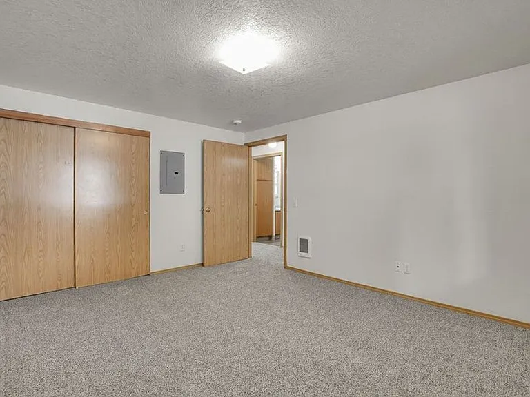 12509 SE Foster Rd — Photo 7