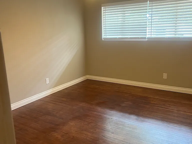 Sierra Rd — Photo 3