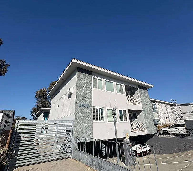4545 Contour Blvd.