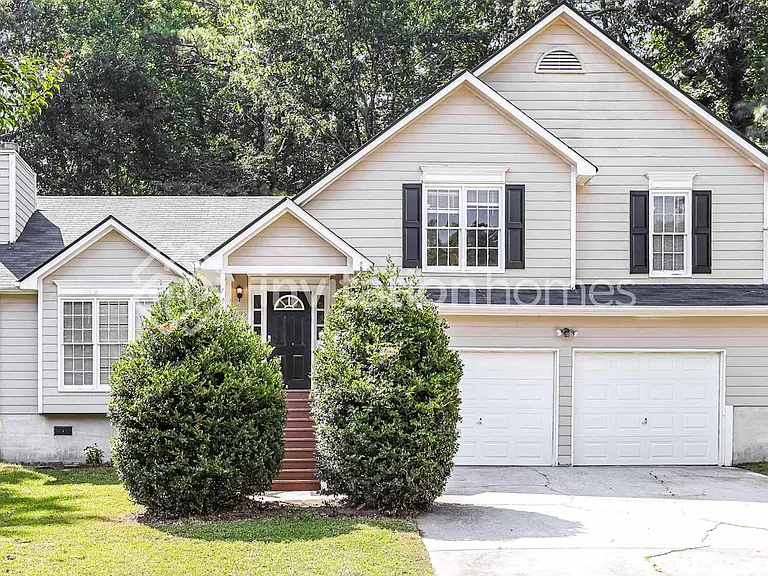 4235 Winding Trail Ln — Photo 1