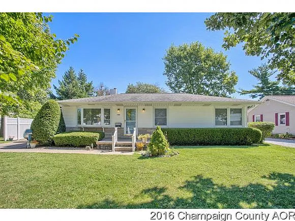 1900 Melanie Ln photo 1