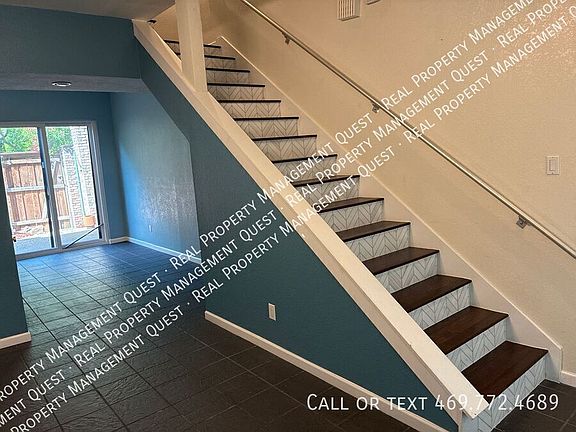 5th image of 3948 Buena Vista St Unit 105