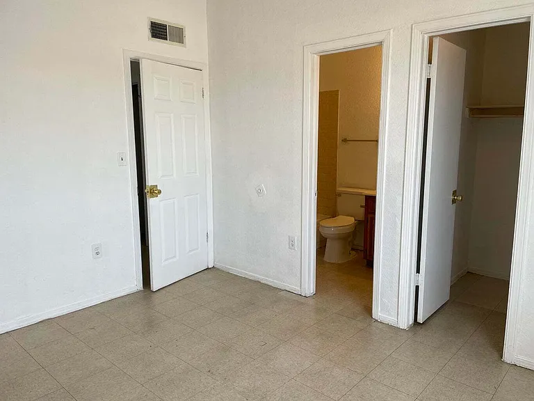7214 Dale Rd #2 — Photo 20
