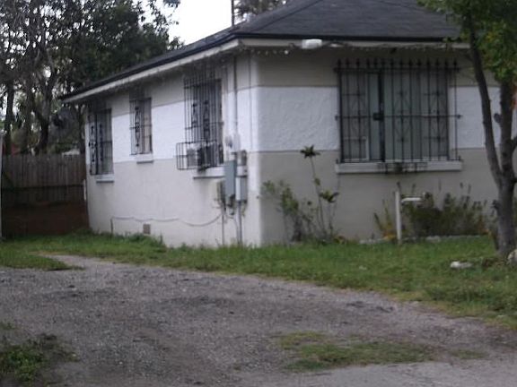 2nd image of 206 N 22nd St