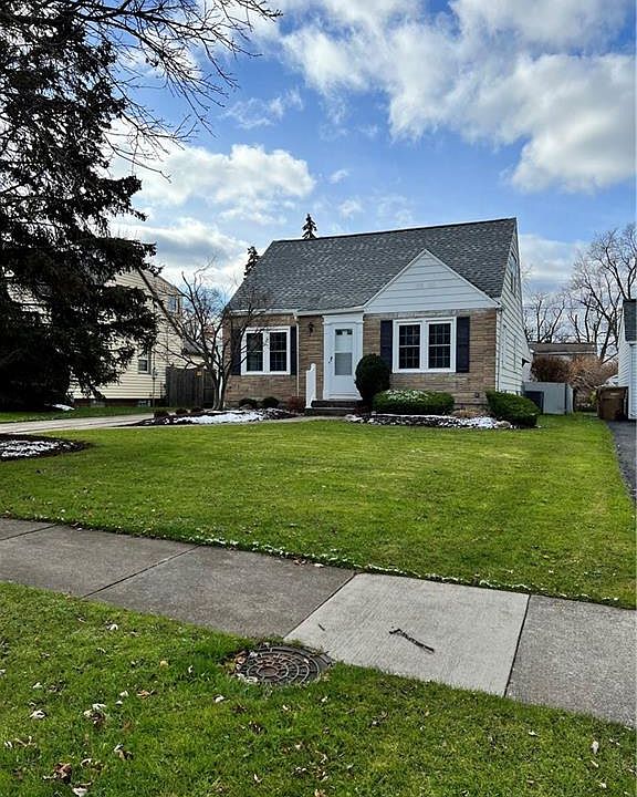 1st image of 455 Lamarck Dr