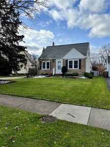 455 Lamarck Dr, Cheektowaga, NY, 14225