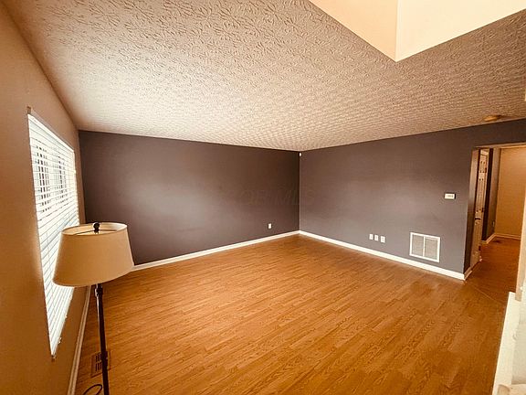 4th image of 2967 Brookmont Ct