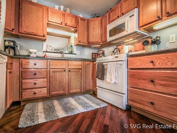 5th image of 177 Lincoln Ct