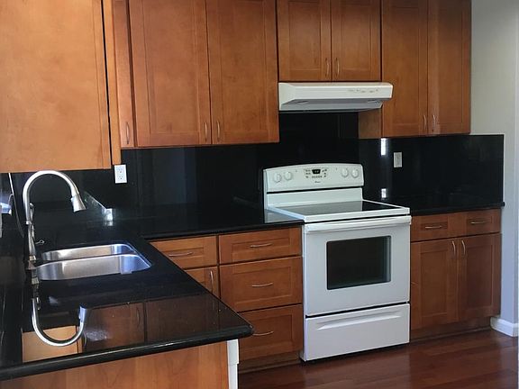 2nd image of 10093 Craft Dr