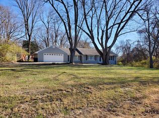 1910 Oak Tree St, Saint Peters, MO 63376