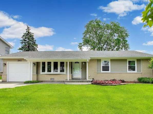241 Brookhaven Dr, Elk Grove Village, IL 60007