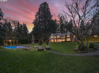 12714 S Iron Mountain Blvd, Portland, OR 97219