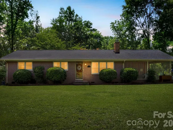 3701 Bellevue Ter, Gastonia, NC 28056
