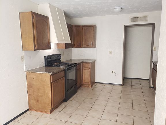 2nd image of 15523 Fall Briar Dr