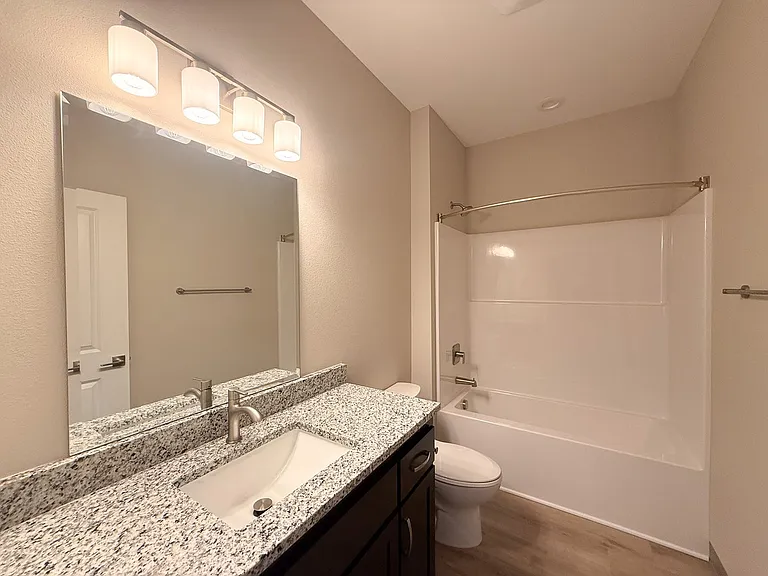 5534-5564 Skyline Rd S — Photo 52
