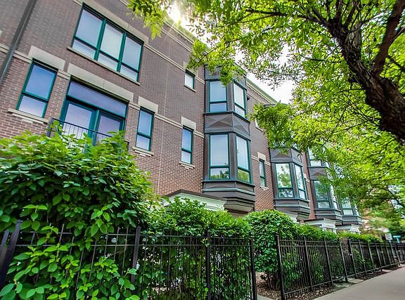 3rd image of 1217 N Sedgwick St #16