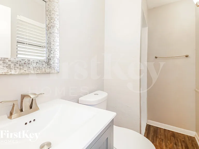 2813 Silvermeadow Ln — Photo 17