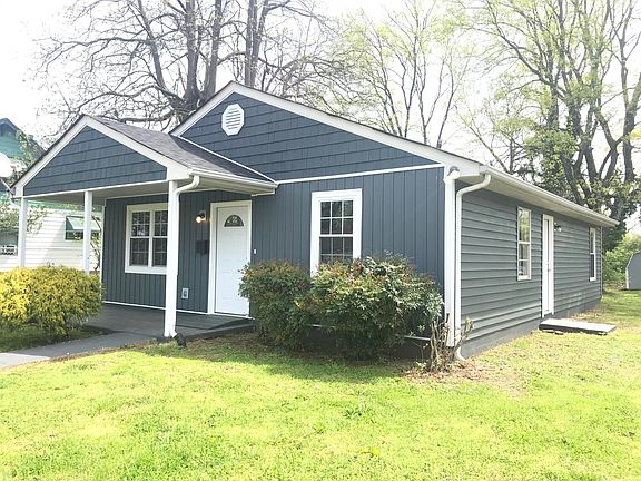 3rd image of 2420 Louise Ave