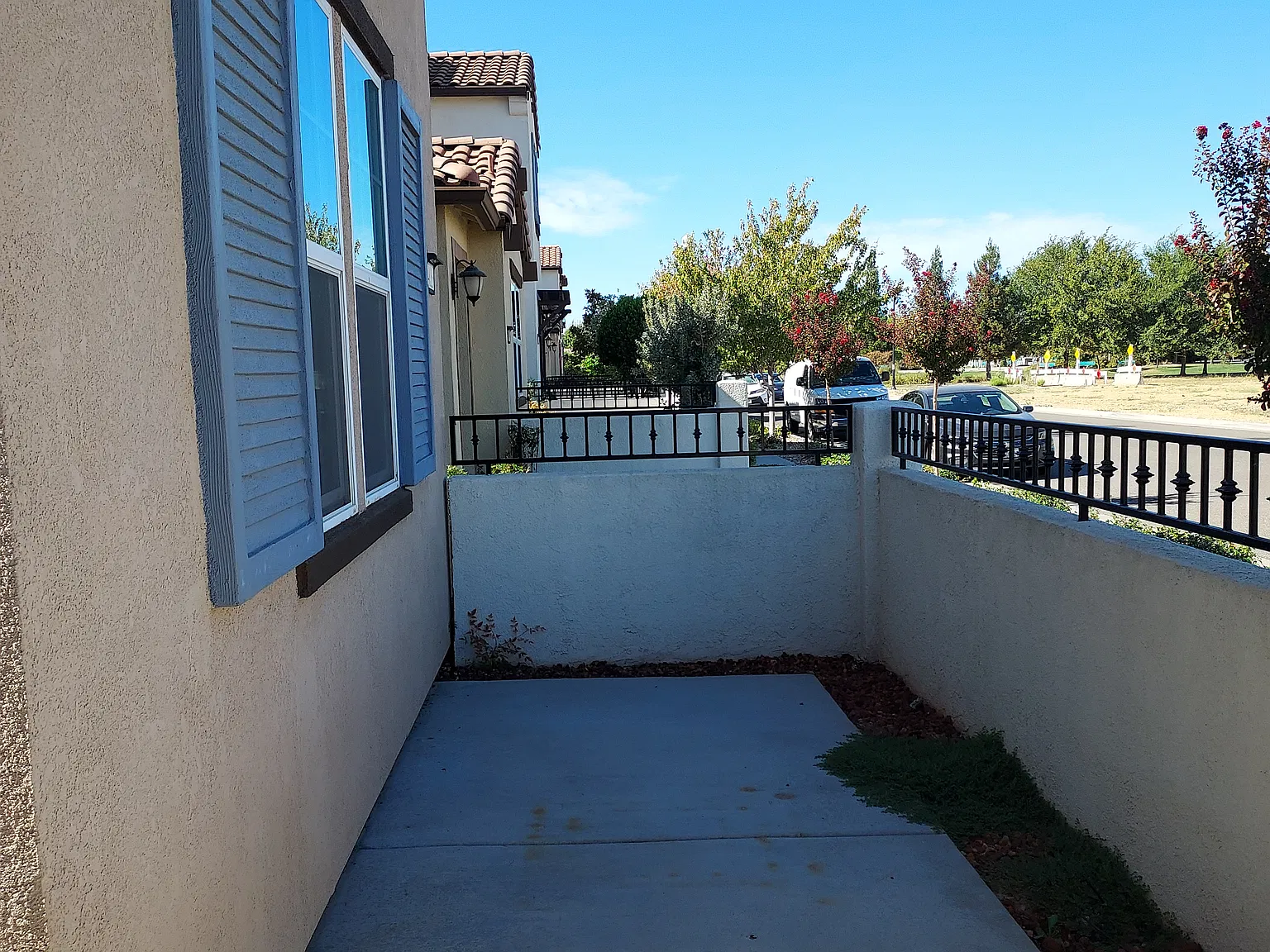 3 bed, 1565 sqft, $2,950 — Photo 3