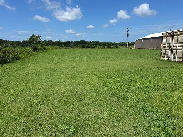 Listing photo 4