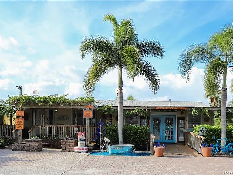 4210 Gator Trace Ave #B — Photo 40