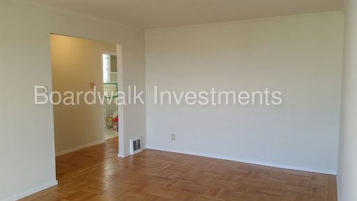1st image of 2419 16th Ave