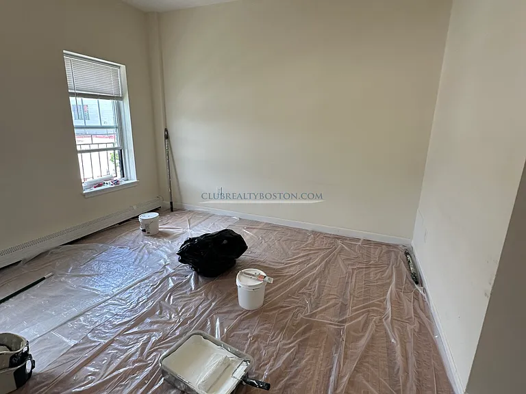180 N Beacon St #11 — Photo 3