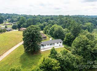 3398 Shamrock Hts, Hudson, NC 28638