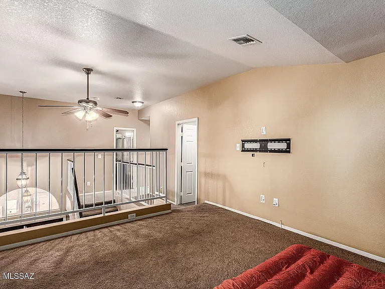 9009 N Twain St — Photo 19