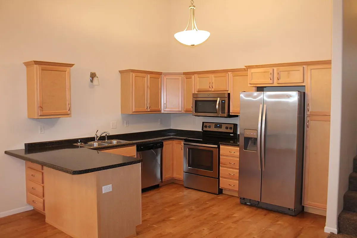 Westport Beach Townhomes — Photo 1