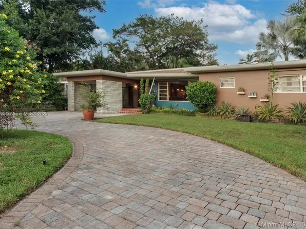 8825 NE 10th Ave, Miami, FL 33138