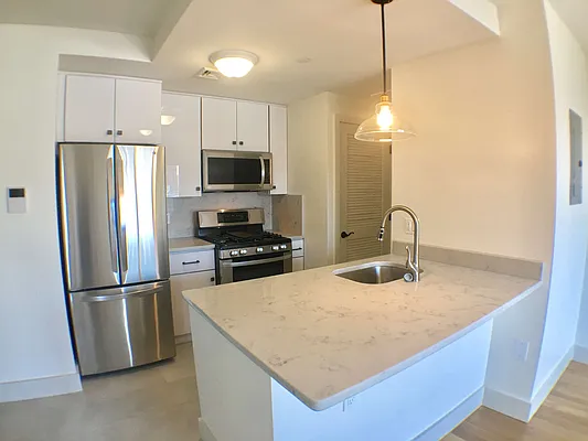 Sold by Your Space New York | media 10